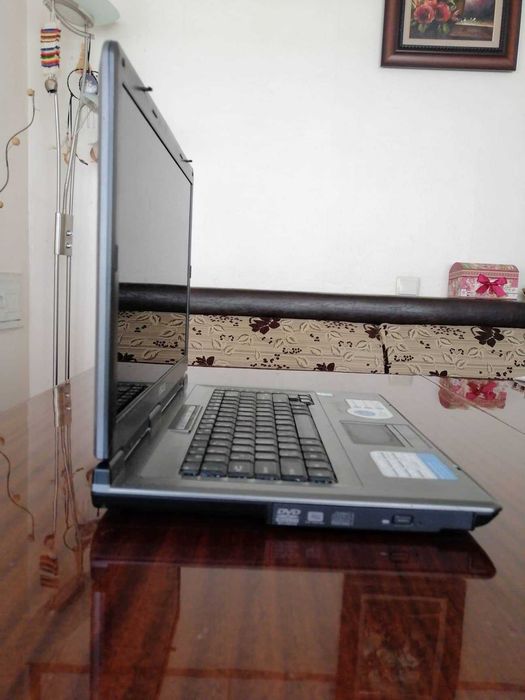 Лаптоп Asus X51L