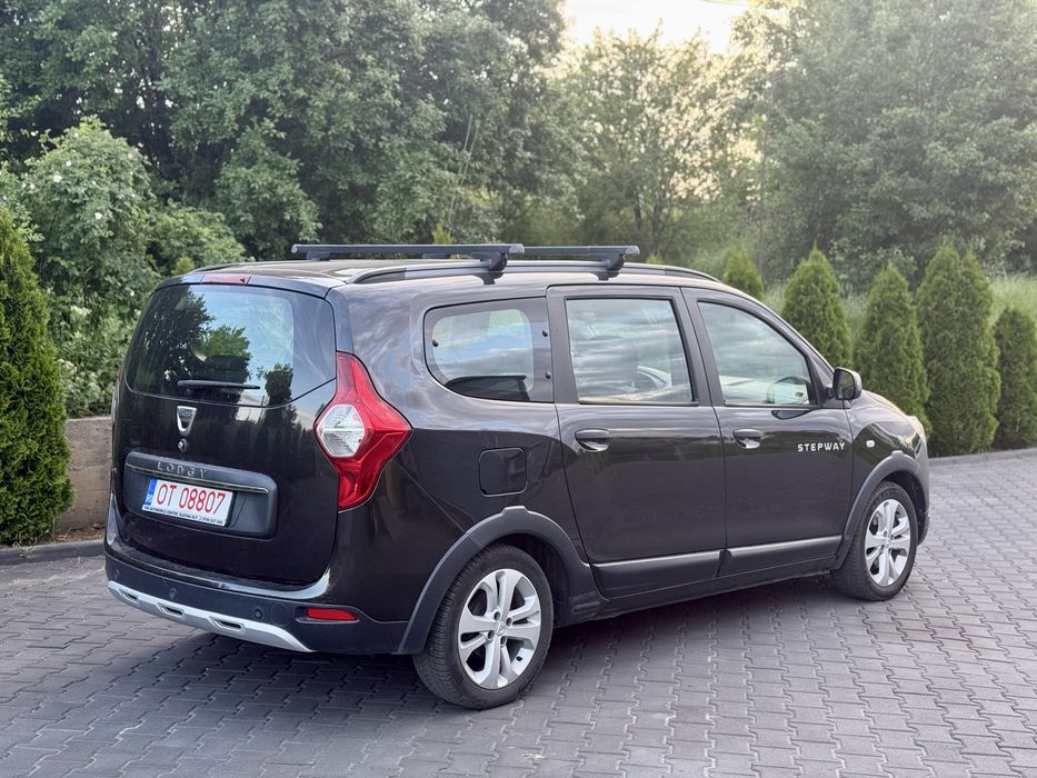 Dacia Lodgy Stepway 1.5dci 115cp E6 08/2020 192.000 km 7 locuri, RATE!