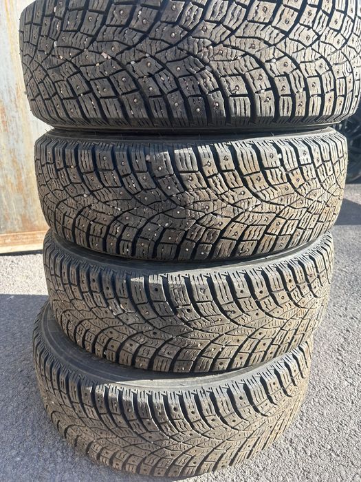 Продам резину 195/65/R15
