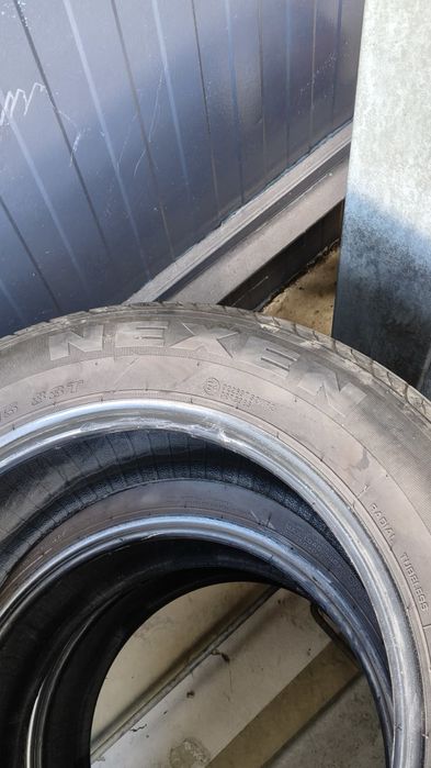 Se vind 4 anvelope de vară 185. 65. r 15  in stare foarte buna !