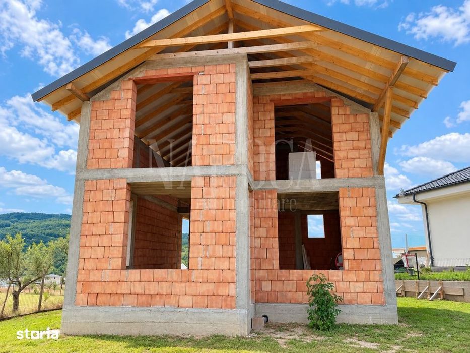 Casa 5 camere de vanzare in Baciu, Cluj Napoca