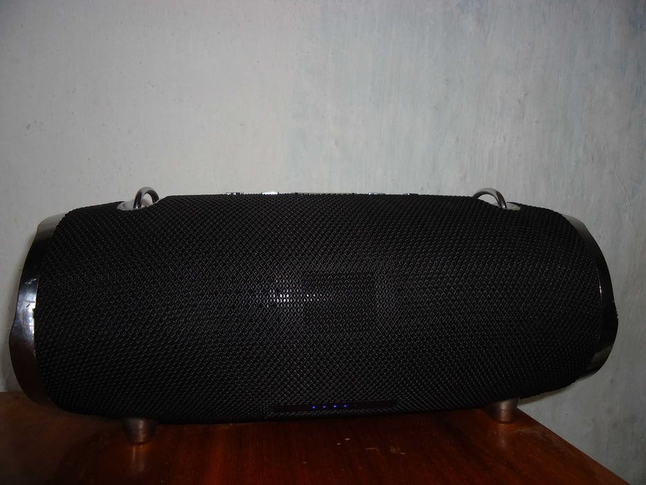 Портативная колонка