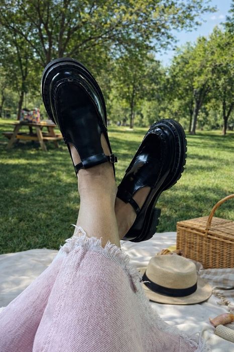 Продается женская обувь