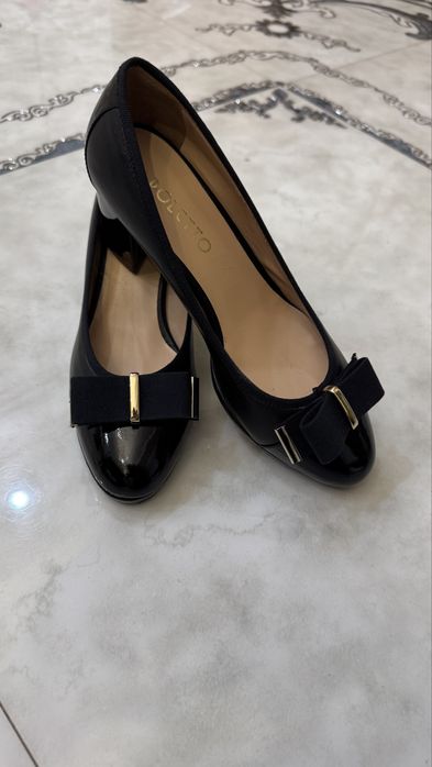 Туфли бренда Poletto