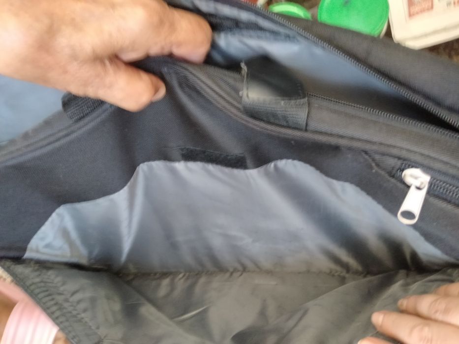 Geanta laptop  noua