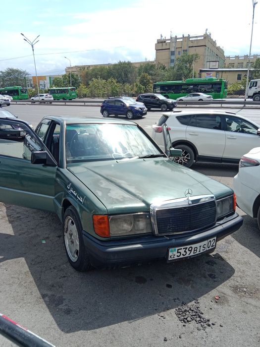 Мерс 190 на ходу
