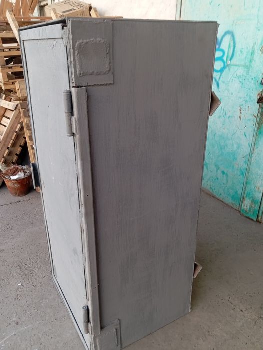 Темир шкаф сотилади Калин темирдан ясалган