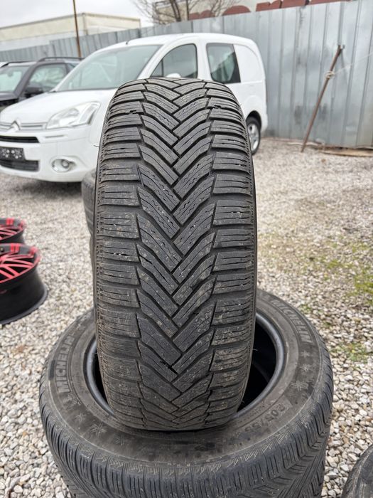 Зимни гуми Michelin 205/55 R16 – много добро състояние