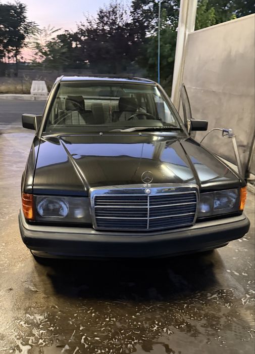 MERCEDES-BENZ 190