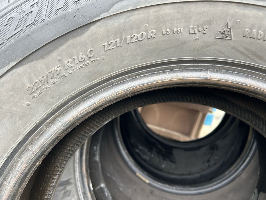 4 гуми за бус 225 75 16с 121/120R