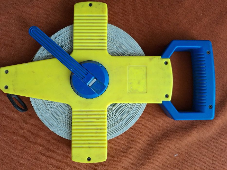 Ruleta fibra de sticla lungime 100m, constructii (folosita)