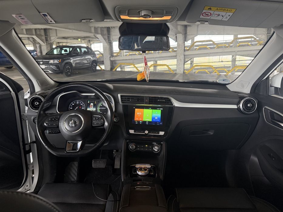MG ZS EV 2021, echipare LUXURY, garantie producator