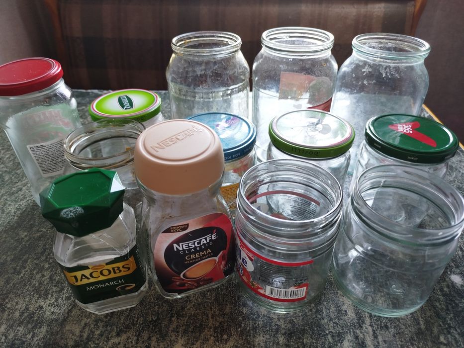 Продаются банки 1 000 сум