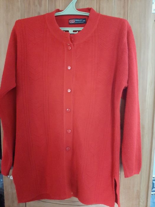 Кофты, жемпера, свитера