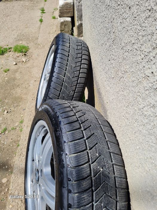 Vind jante aliaj5x108x18 cu.  Anvelope sau fara.2000lei.cu anvelope  2