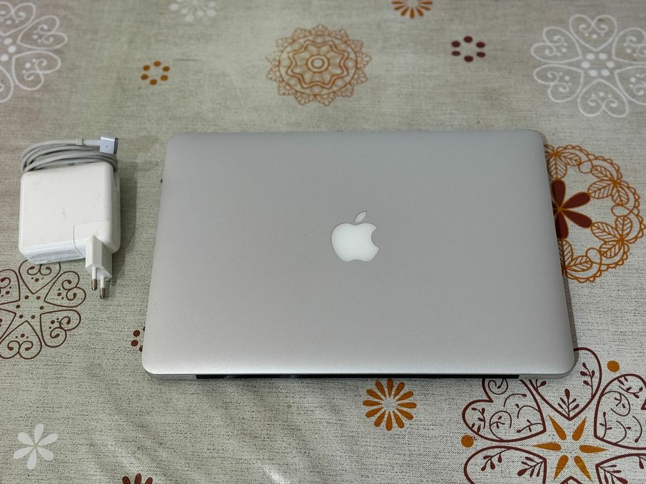 Macbook Pro 13 Retina.  2015 надежный