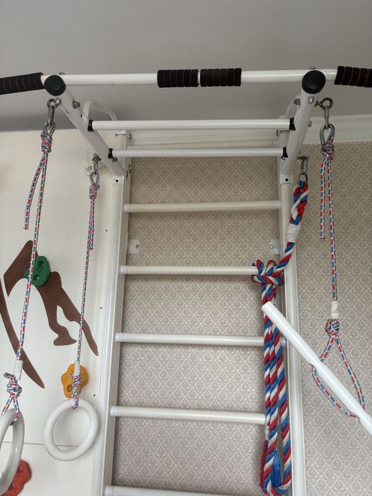 Продам  шведскую стенку-комплекс.