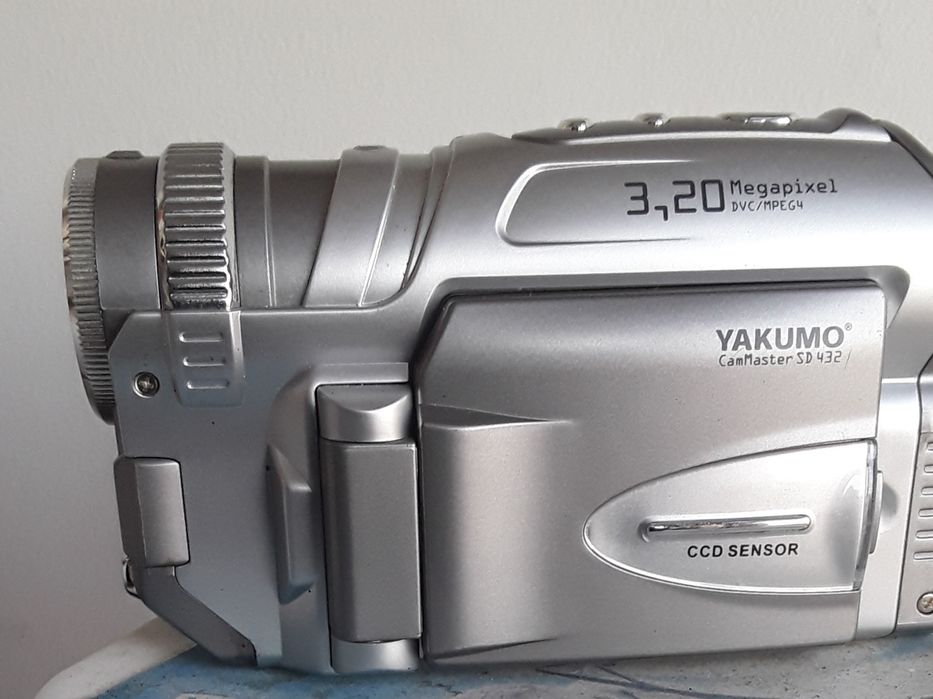 Цифрова камера Якумо