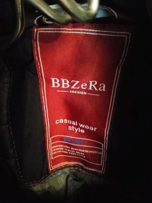 Продам куртку осень весна