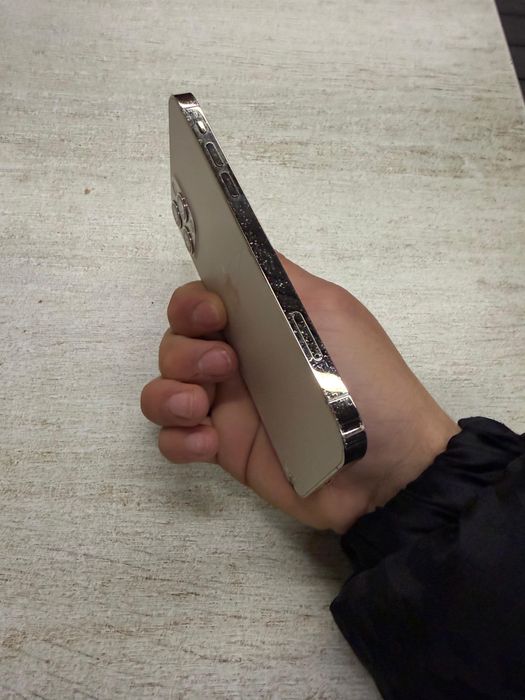 IPhone 12 pro gold