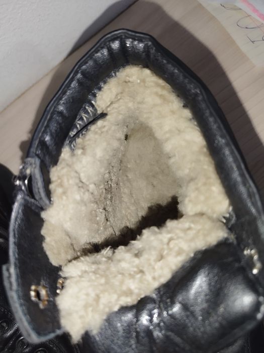 Продам зимние сапоги мужские