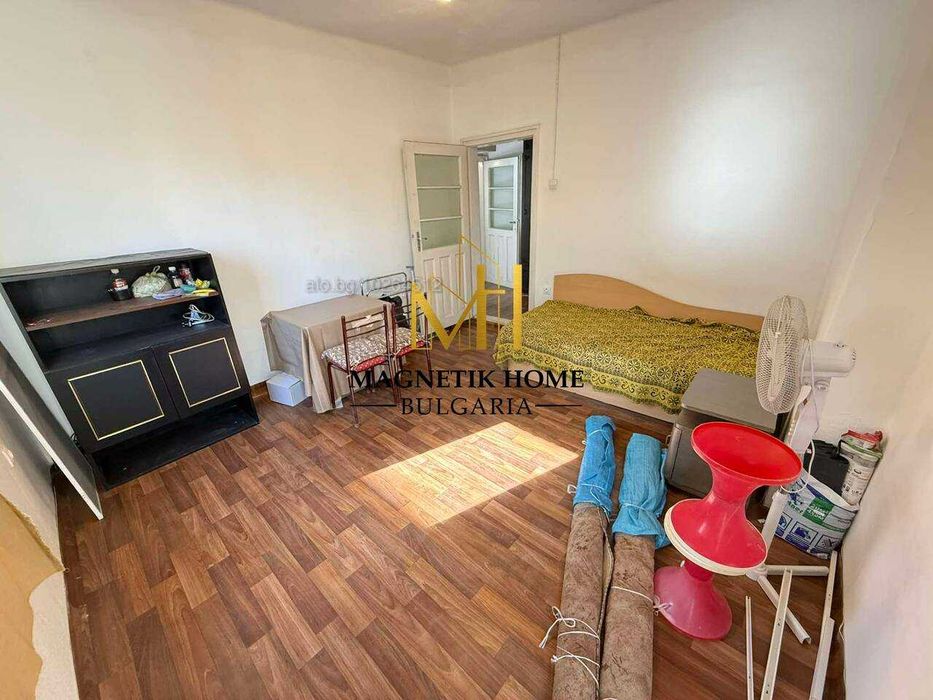 Дава се под наем Двустаен апартамент в Бургас, Център - 55 кв.м за 244.8 € - Снимка #2