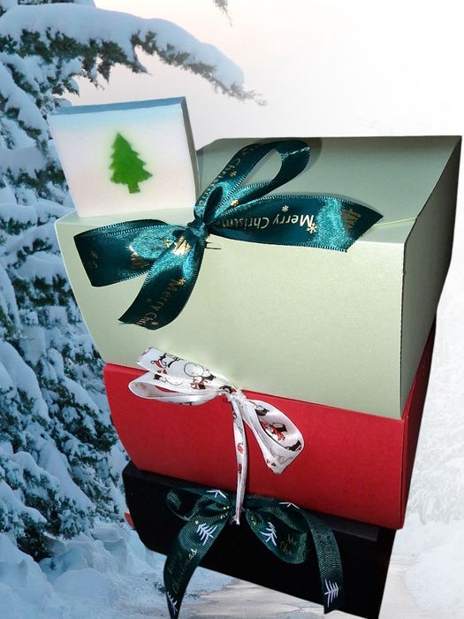 Коробки подарочные с лентой!