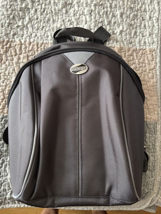 American Tourister  малка Раница