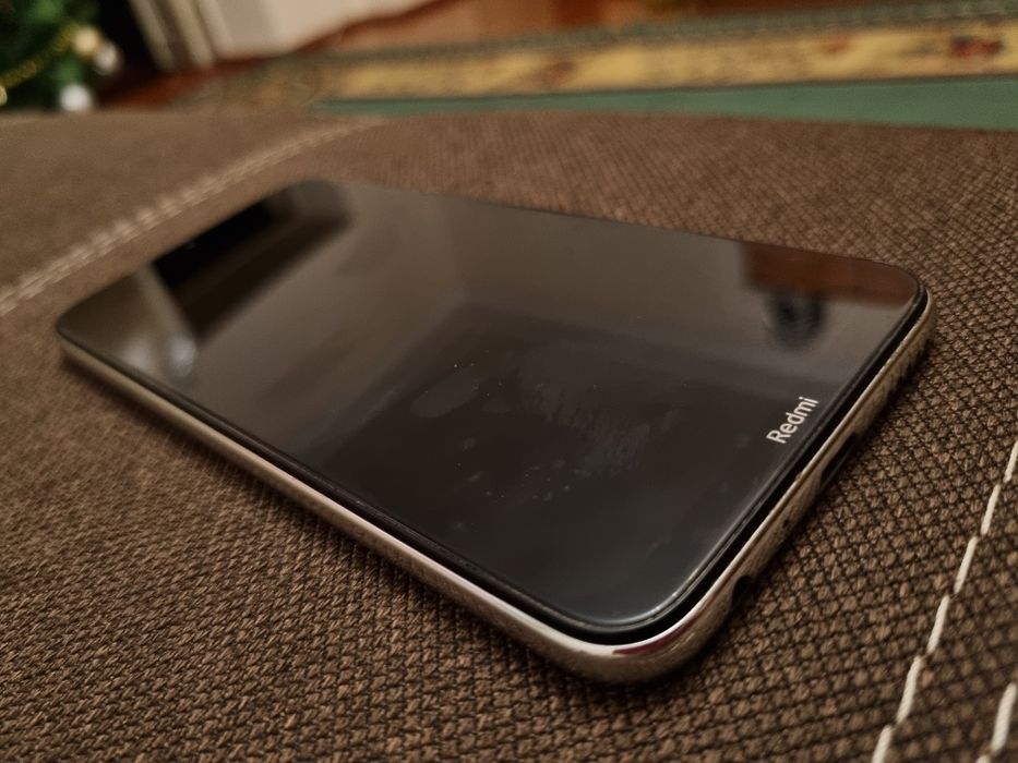 Продам телефон Redmi note 8  в отличном состоянии