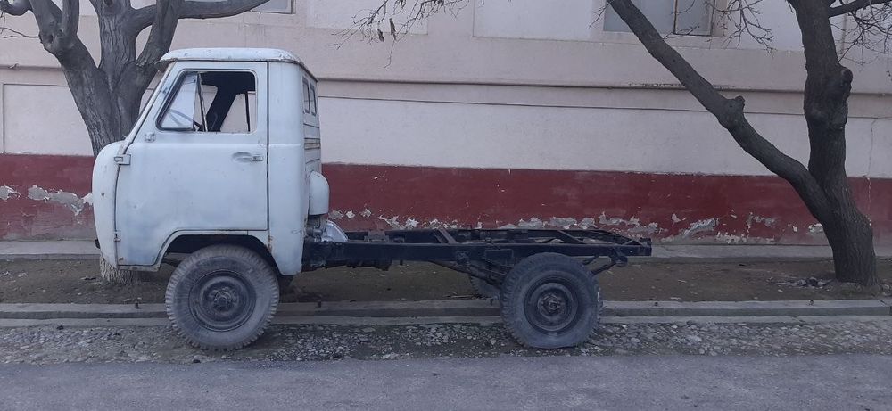 UAZ  bortlik 1990 yil