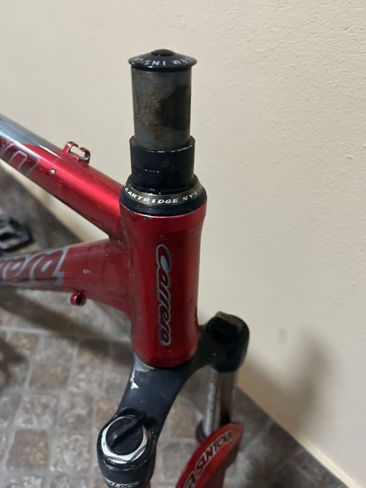 Vând 2 cadre de bicicleta