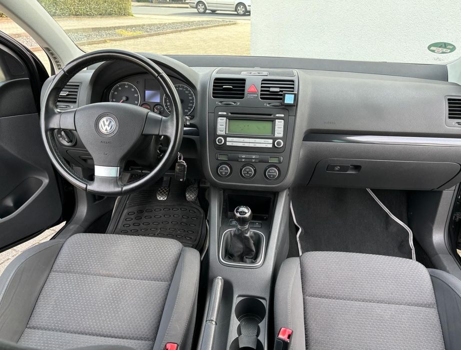 Продавам Голф 5 1.4 170кс на ЧАСТИ, както и още над 12 Голф 5 на ЧАСТИ