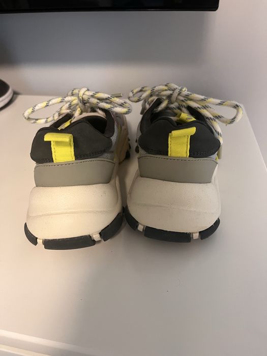 Маратонки Zara 35 номер