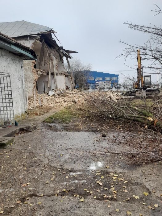 Inchirieri utilaje constructii Închiriez Excavator pe Pneuri – Prestări Servicii în Construcții și Terasamente