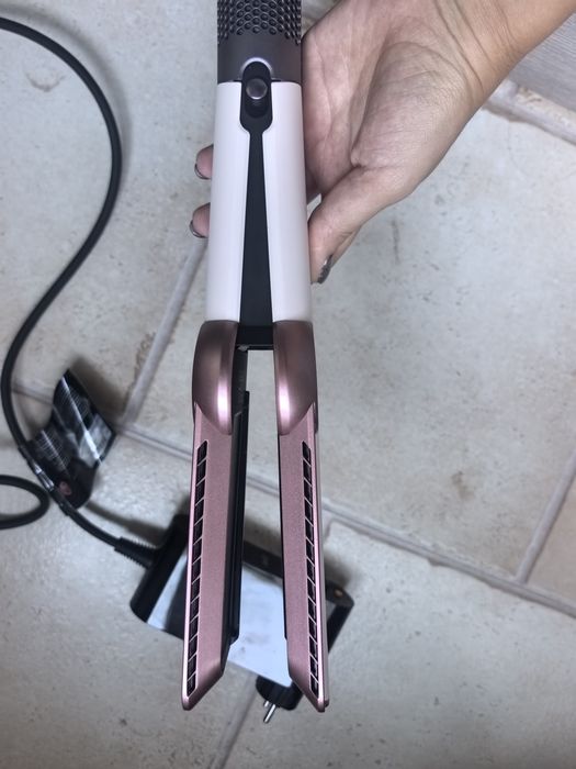 Dyson HT01 Airstrait