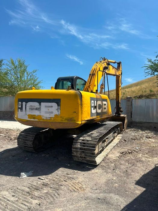 Экскаватор Гусеничный JCB210