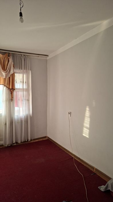 Квартира сотилади кулай жойда