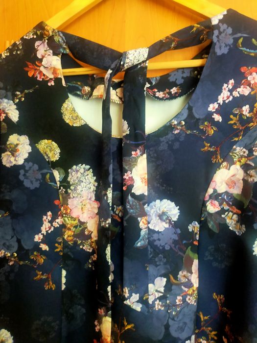 Продам платье 46 размер