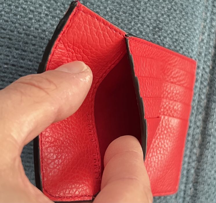 Нов модел FURLA Card holder M.8 слота за карти и отделение за банкноти