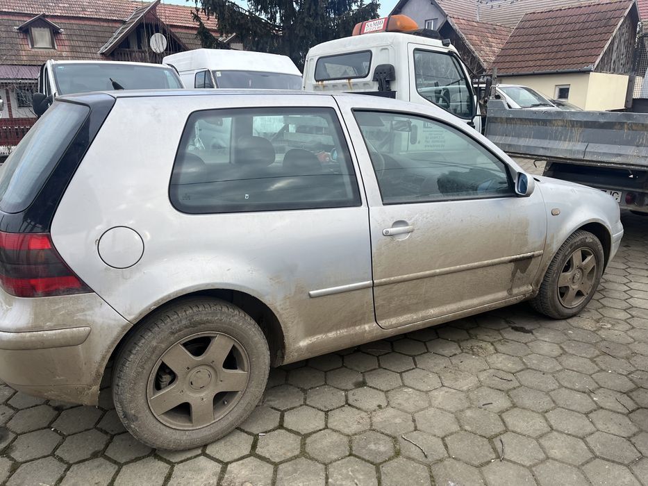 piese golf 4 1,6 sr motor stare buna