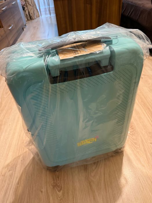 Куфар  American Tourister stitch