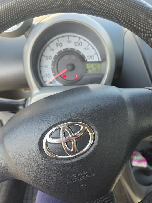 Vand Toyota Aygo ,masina ideala pt oras extrem de fiabila cu un consum