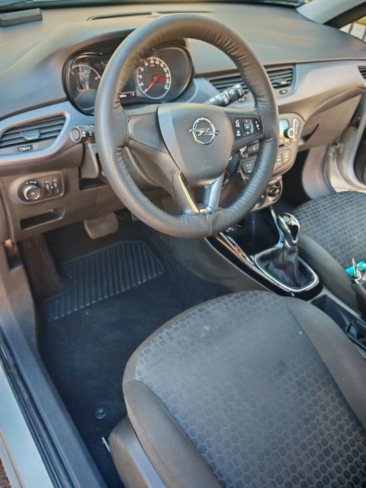 Opel Corsa 1.4, automat cu GPL