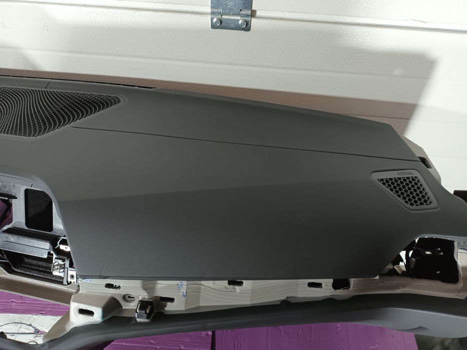 Plansa de bord bmw g20 g21 g22 g23 g26 g42 g80 g82 g83