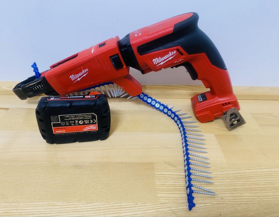 Milwaukee filetanta negrese M 18 FSG