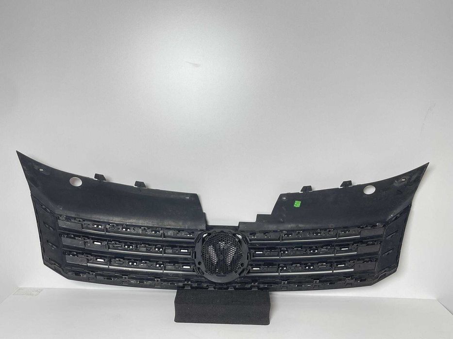 Предна решетка за VW Passat B7 Alltrack
