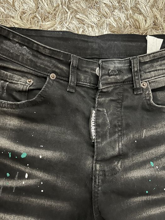 Vând blugi dsquared2