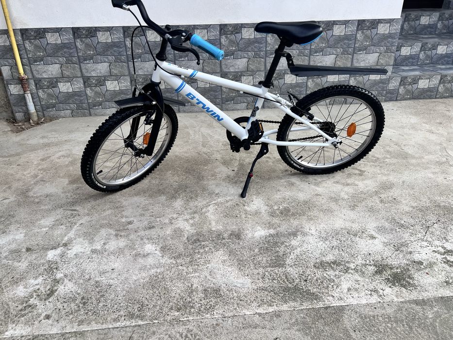 Bicicletă copii B’TWIN 20” – stare foarte bună