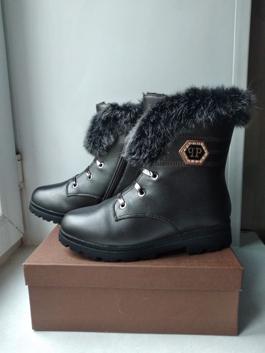 Зимние сапоги /девочки. размер 37.