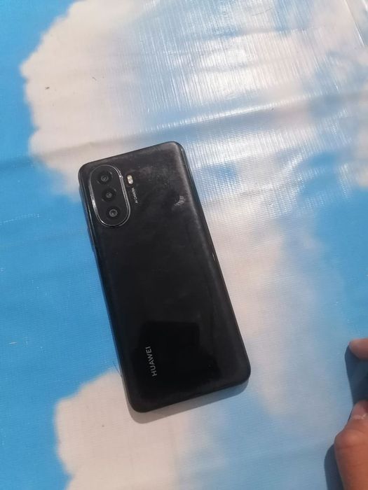 Huawei nova y 70